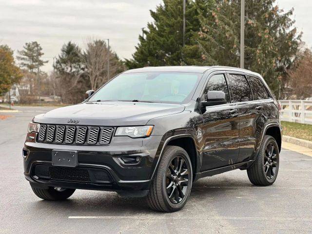 2018 Jeep Grand Cherokee Altitude 4WD photo