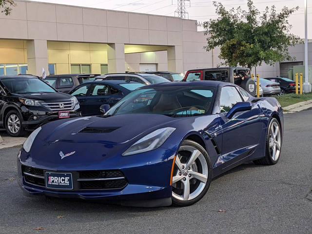 2018 Chevrolet Corvette 2LT RWD photo