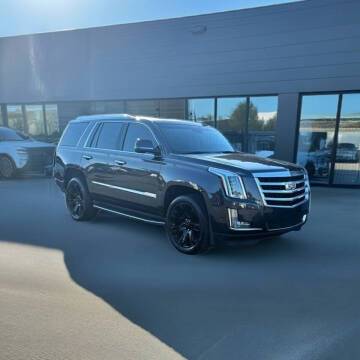 2017 Cadillac Escalade Luxury RWD photo