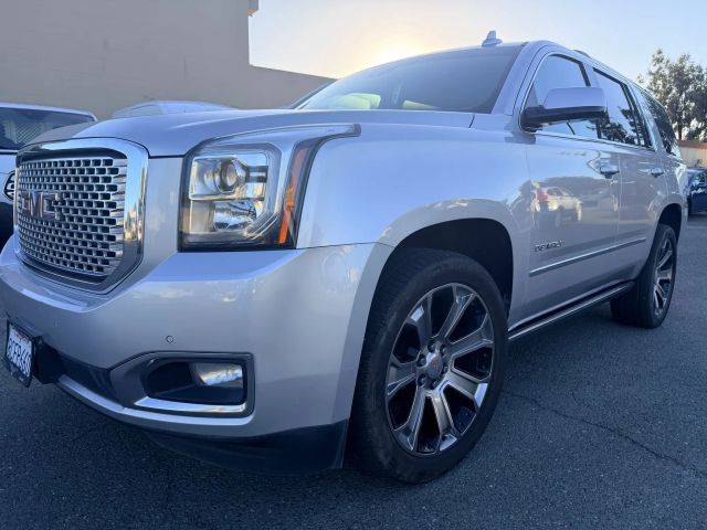 2017 GMC Yukon Denali RWD photo