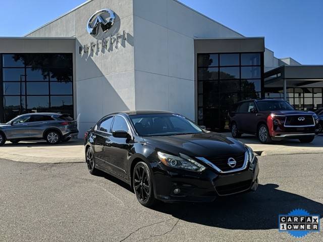 2017 Nissan Altima 2.5 SR FWD photo