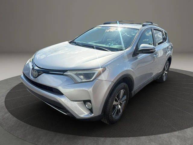 2017 Toyota RAV4 XLE AWD photo