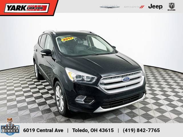 2017 Ford Escape Titanium 4WD photo