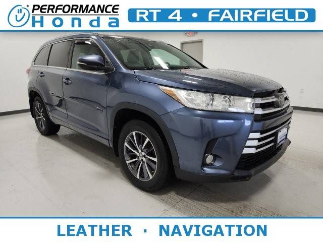 2017 Toyota Highlander XLE AWD photo