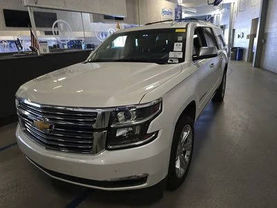 2017 Chevrolet Suburban Premier 4WD photo