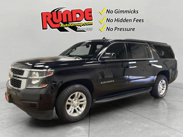 2017 Chevrolet Suburban LS 4WD photo