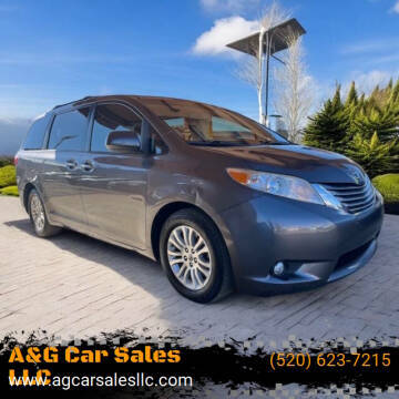 2017 Toyota Sienna XLE Premium FWD photo