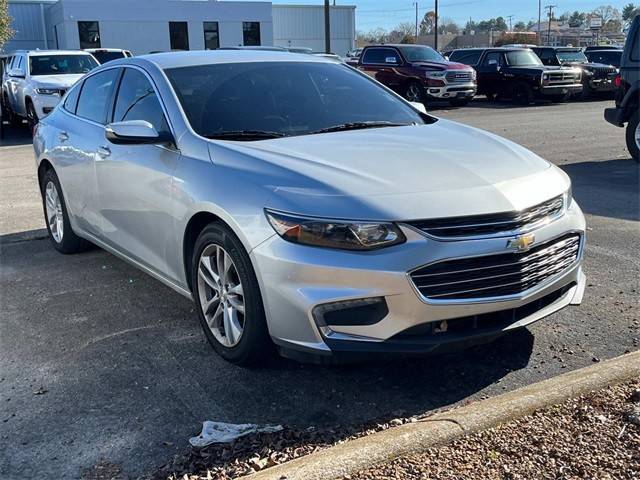 2017 Chevrolet Malibu LT FWD photo