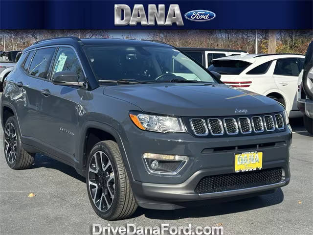 2017 Jeep Compass Limited 4WD photo