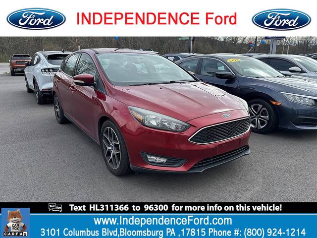 2017 Ford Focus SEL FWD photo