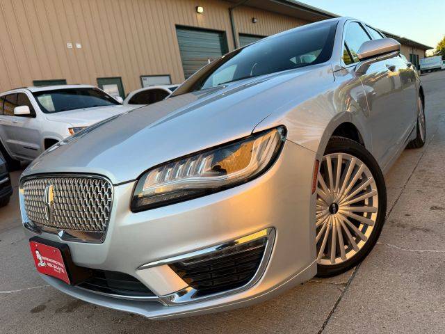 2017 Lincoln MKZ Reserve FWD photo