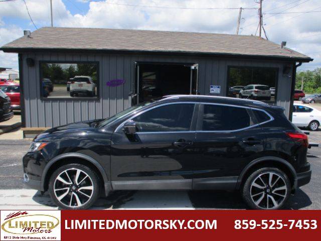 2017 Nissan Rogue Sport SL AWD photo