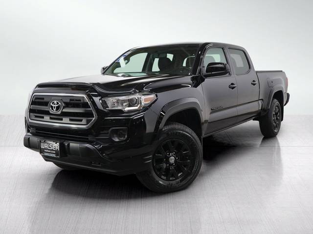 2017 Toyota Tacoma SR5 4WD photo