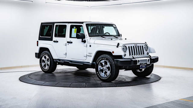 2017 Jeep Wrangler Unlimited Sahara 4WD photo