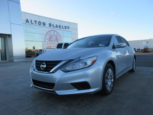 2017 Nissan Altima 2.5 S FWD photo