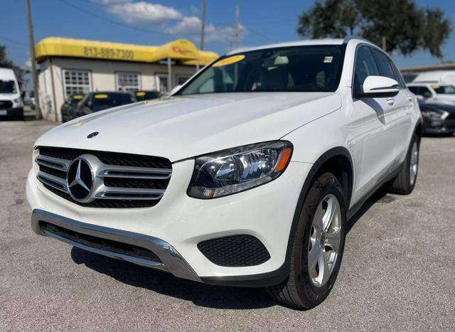 2017 Mercedes-Benz GLC-Class GLC 300 RWD photo