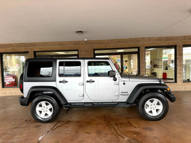 2017 Jeep Wrangler Unlimited Sport 4WD photo