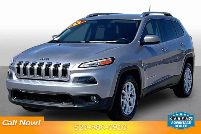 2017 Jeep Cherokee Latitude FWD photo