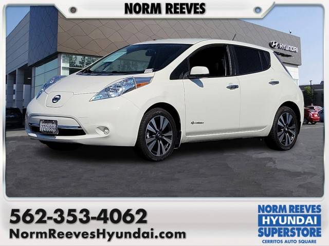 2017 Nissan Leaf SV FWD photo