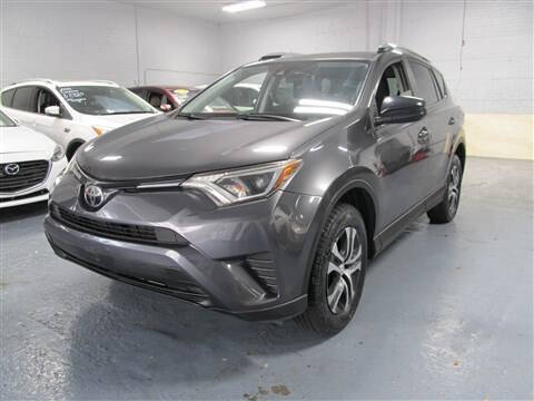2017 Toyota RAV4 LE AWD photo