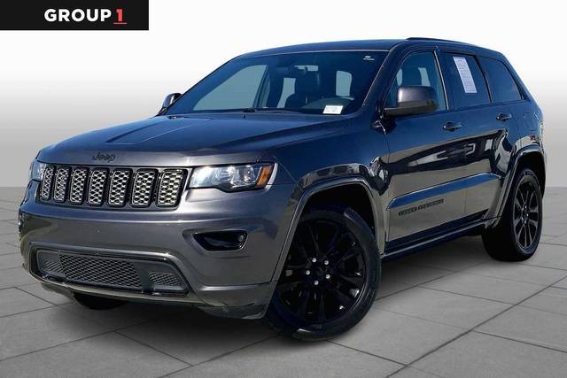 2017 Jeep Grand Cherokee Altitude RWD photo