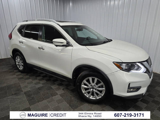 2017 Nissan Rogue SV FWD photo