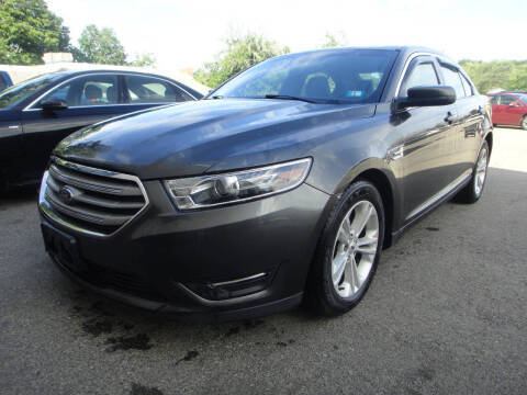 2017 Ford Taurus SEL FWD photo