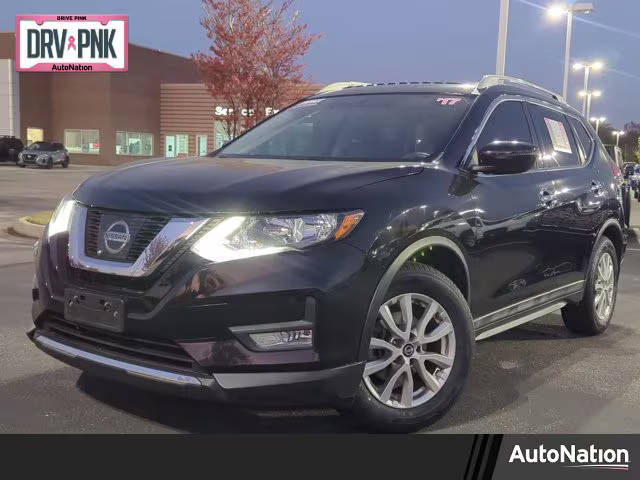 2017 Nissan Rogue SV FWD photo