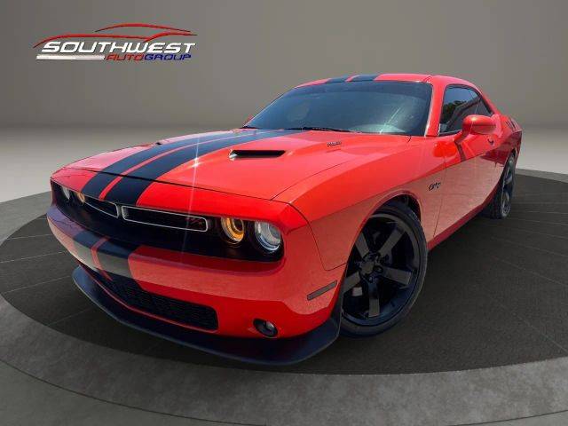 2017 Dodge Challenger R/T Plus RWD photo