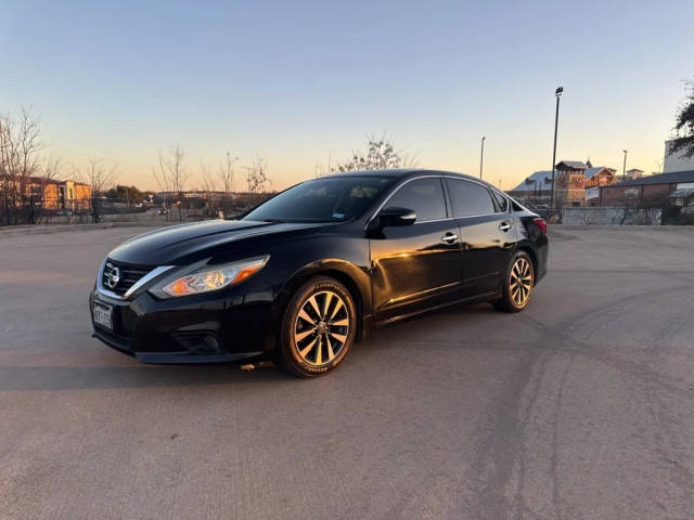 2017 Nissan Altima 2.5 SV FWD photo