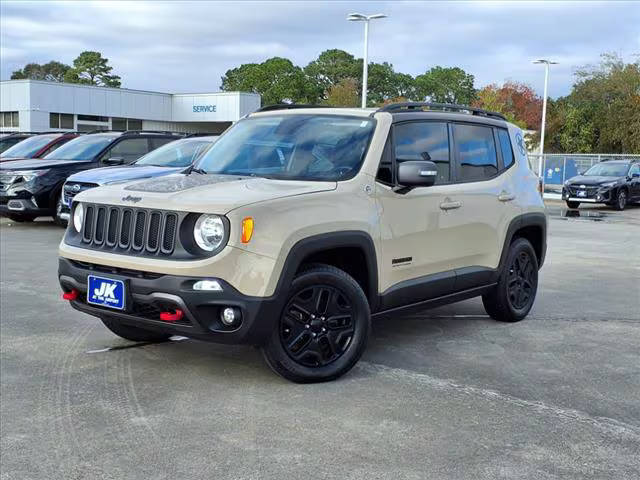 2017 Jeep Renegade Deserthawk 4WD photo