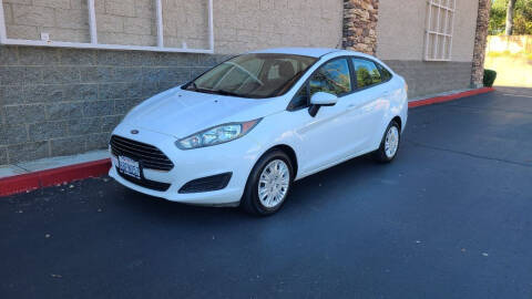 2017 Ford Fiesta SE FWD photo