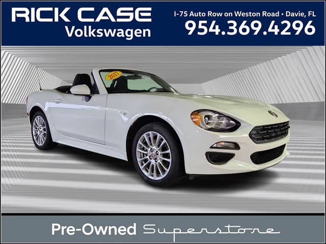 2017 FIAT 124 Spider Classica RWD photo