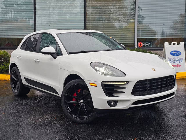 2016 Porsche Macan S AWD photo