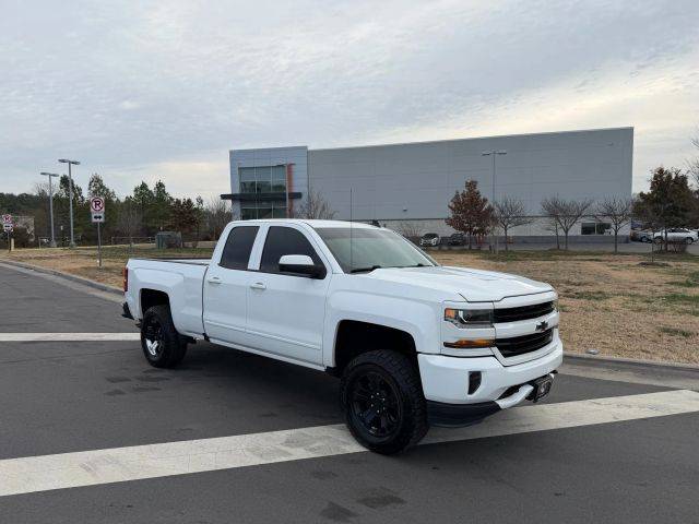 2017 Chevrolet Silverado 1500 LT 4WD photo