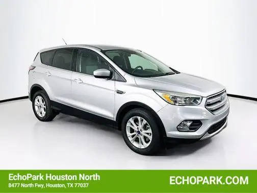 2017 Ford Escape SE FWD photo