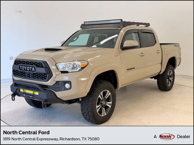 2017 Toyota Tacoma TRD Sport 4WD photo