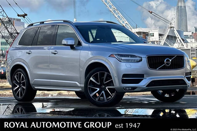 2018 Volvo XC90 Momentum AWD photo