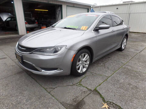 2015 Chrysler 200 Limited FWD photo