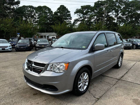 2016 Dodge Grand Caravan SXT FWD photo