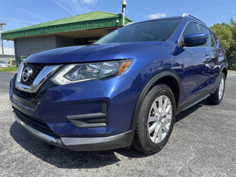 2017 Nissan Rogue SV FWD photo