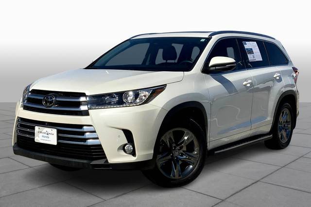 2017 Toyota Highlander Limited Platinum FWD photo