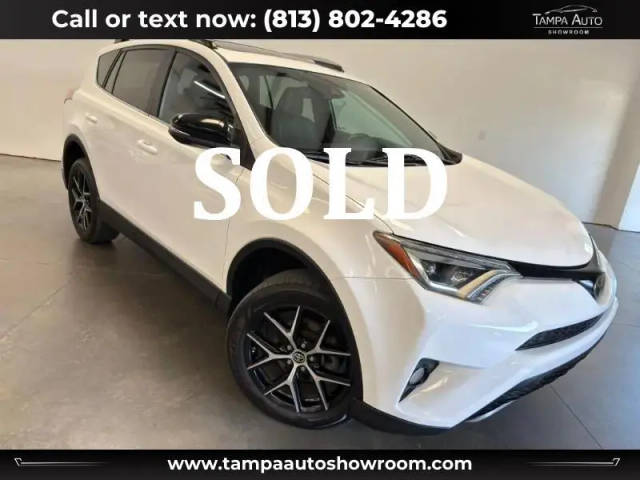 2017 Toyota RAV4 SE FWD photo