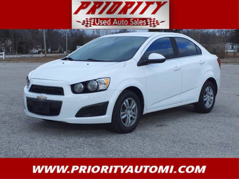 2016 Chevrolet Sonic LT FWD photo