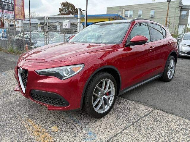 2018 Alfa Romeo Stelvio Ti Sport AWD photo