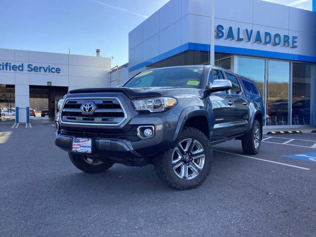 2017 Toyota Tacoma Limited 4WD photo