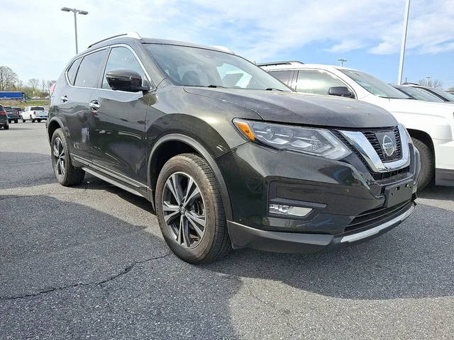 2017 Nissan Rogue SL AWD photo