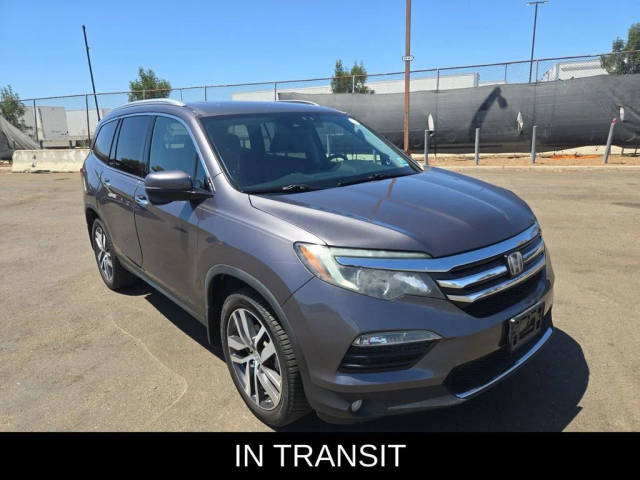 2017 Honda Pilot Touring AWD photo