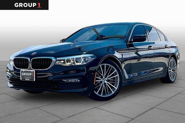 2017 BMW 5 Series 530i RWD photo