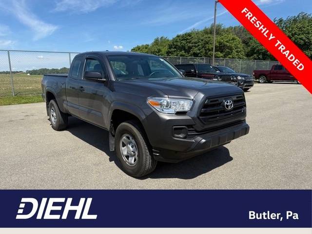 2017 Toyota Tacoma SR 4WD photo